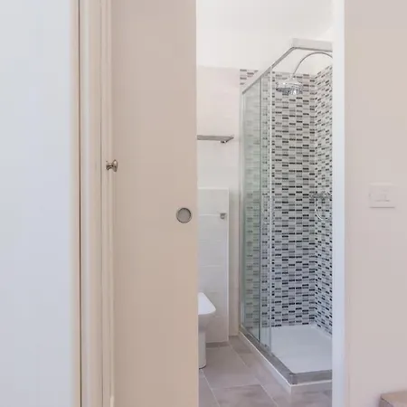 Villino In Centro Con Cortile Interno, Wifi E Aria Condizionata 펜션 *