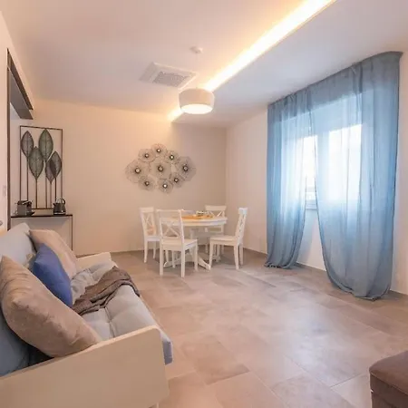 Villino In Centro Con Cortile Interno, Wifi E Aria Condizionata كوديجورو