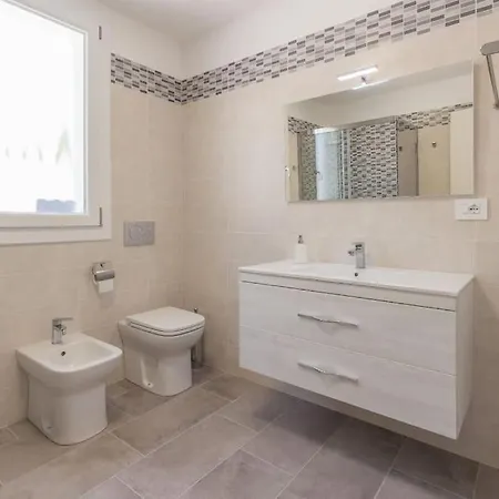 Villino In Centro Con Cortile Interno, Wifi E Aria Condizionata * 코디고로