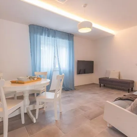 Villino In Centro Con Cortile Interno, Wifi E Aria Condizionata Codigoro