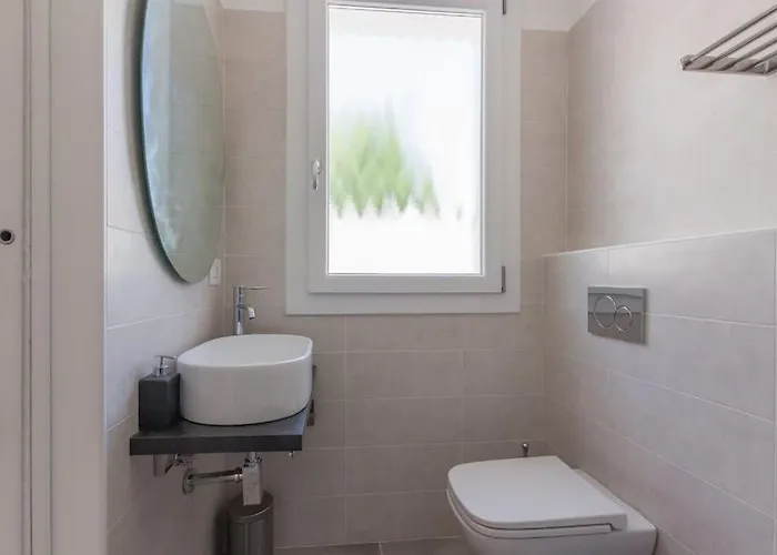 Villino In Centro Con Cortile Interno, Wifi E Aria Condizionata 別荘 *