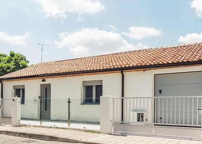 Villino In Centro Con Cortile Interno, Wifi E Aria Condizionata קודיגורו